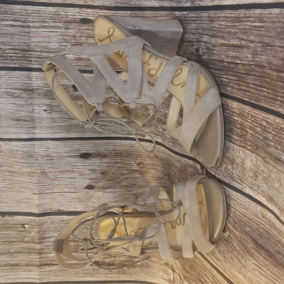 ⭐️ Sam Edelman Lace up chunky's - Picture 1 of 6